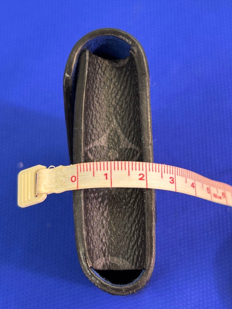 Louis Vuitton エテュイカルトアルセーヌ GI0198