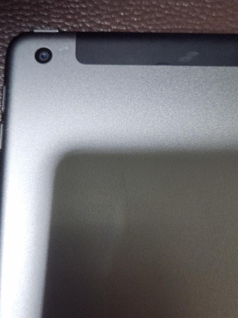 iPad 第8世代 32GB WI-fi+Cellularモデル スペースグレー