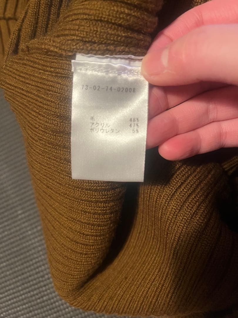 お値下げ中　Dries van noten リブ編みタートルネック　ニット