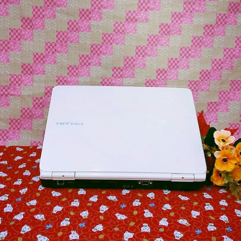 富士通 PC HDD大容量320GB！Win10搭載！ホワイトノートパソコン