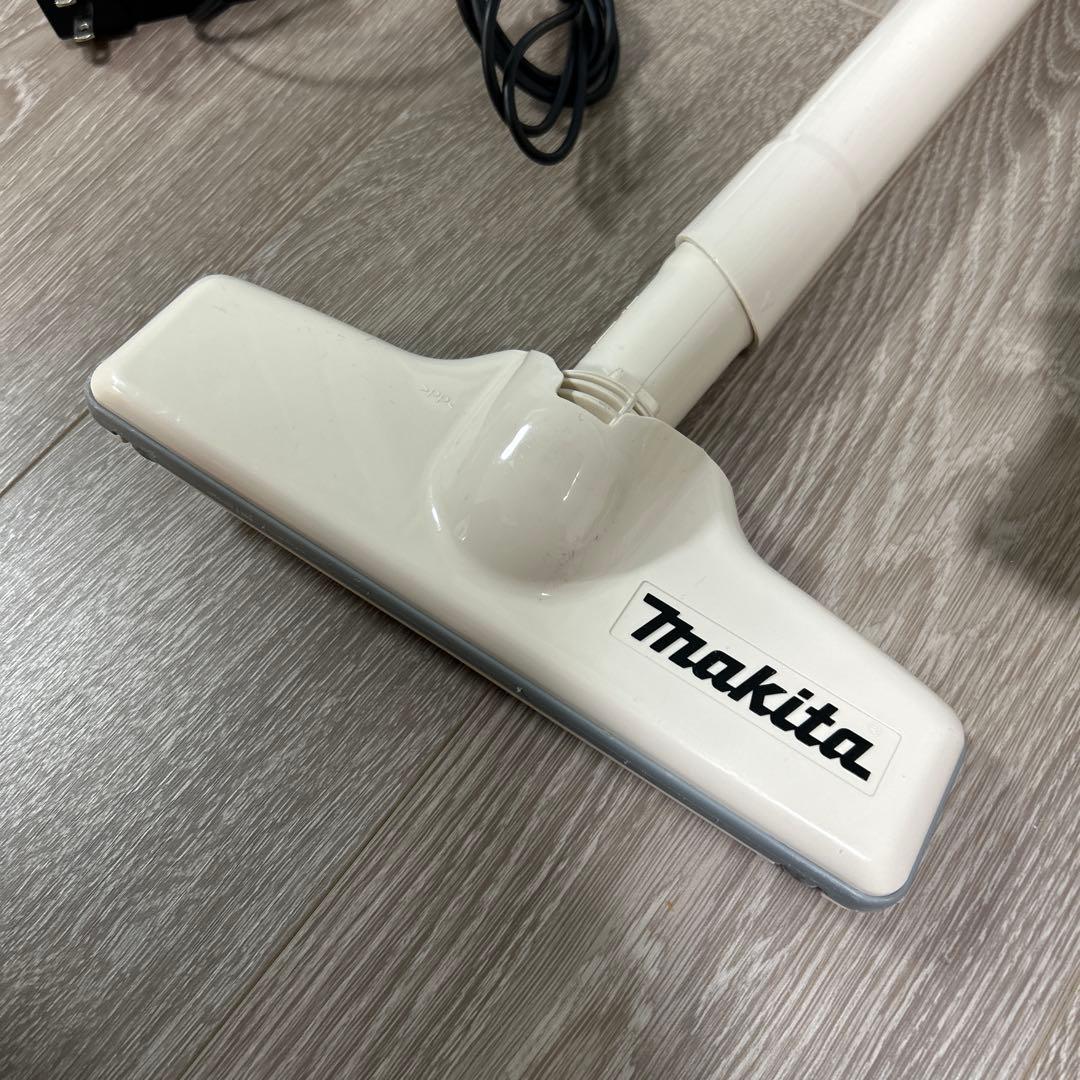 Makita スティッククリーナー TURBO 60 & 山崎実業スタンド付き