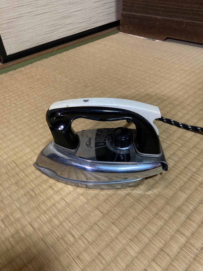 【東京芝浦電気】電気アイロン　アンティーク