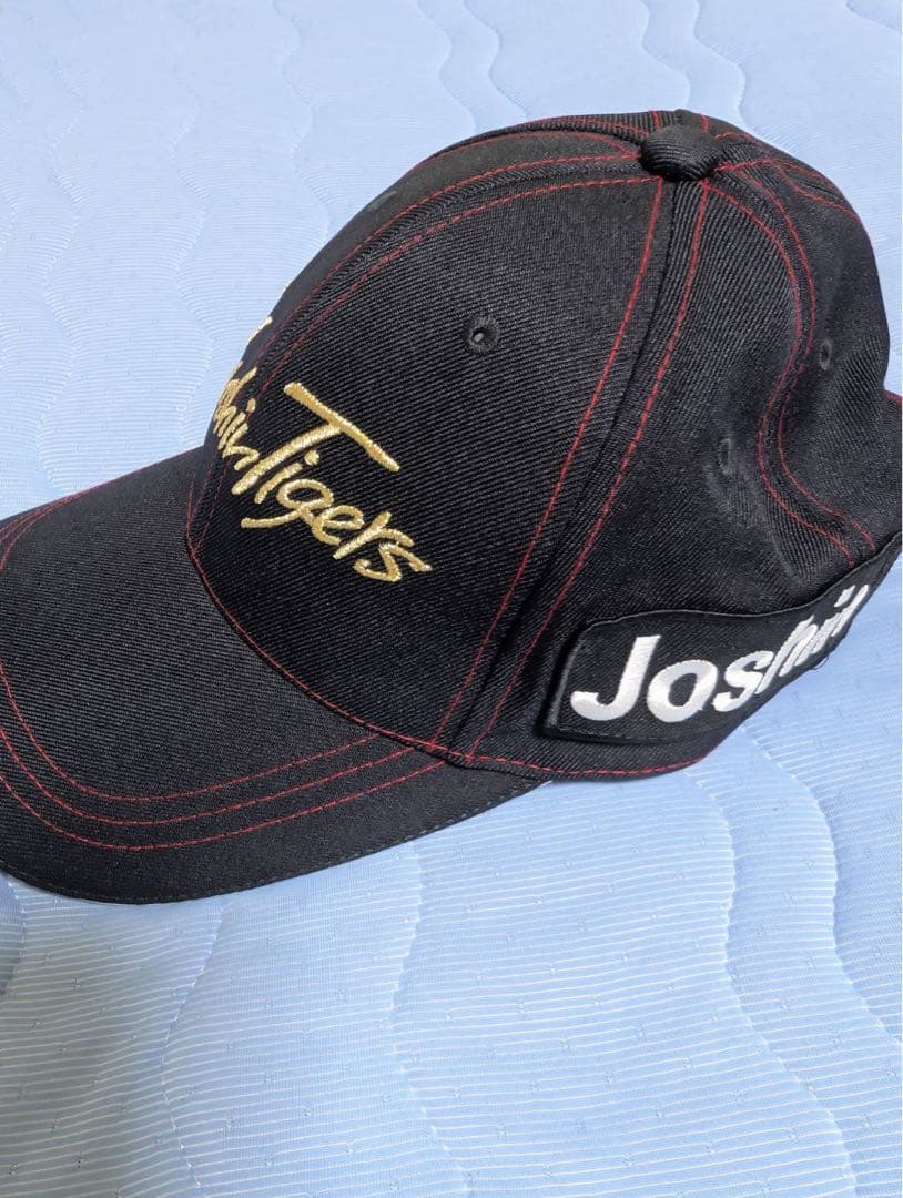 阪神タイガース 近本　ユニフォームと帽子セット