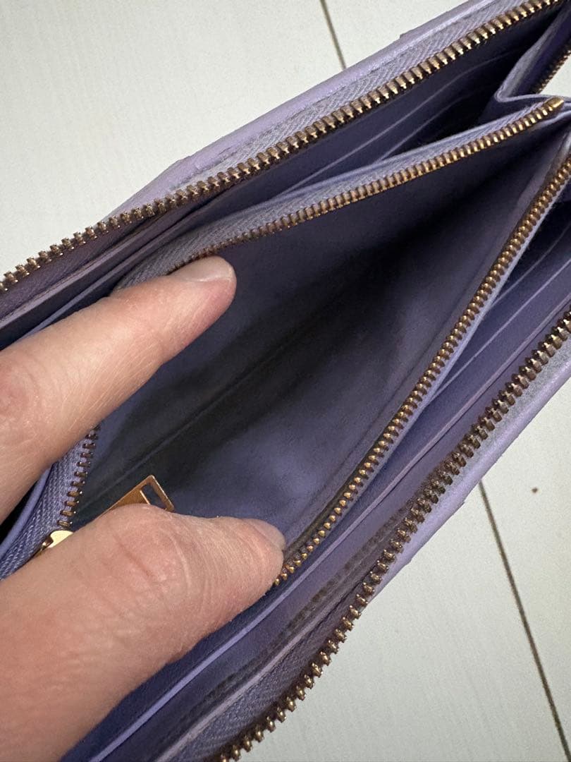 BOTTEGA VENETA レザー長財布 ラウンドファスナーパープル