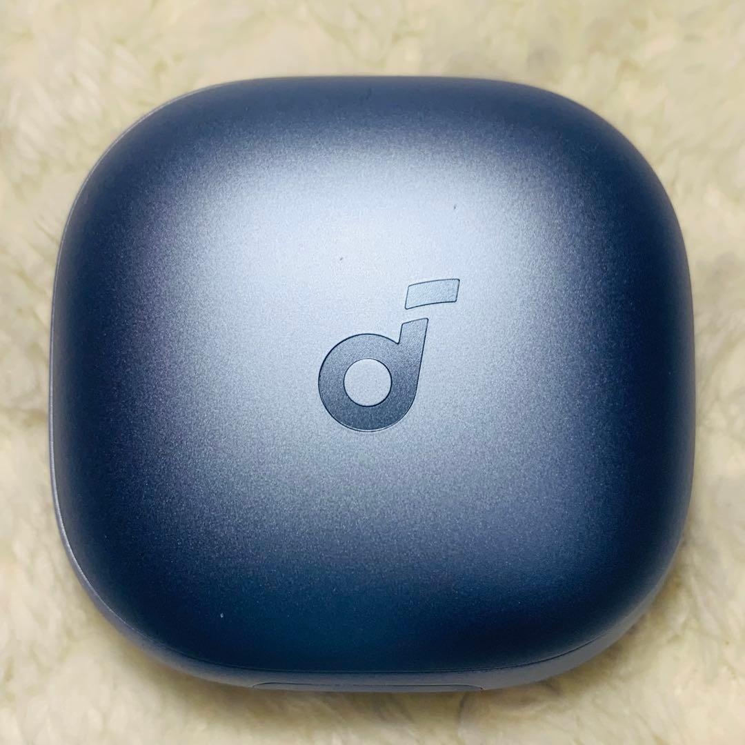 美品 soundcore Liberty4Pro スカイブルー 充電ケース 1