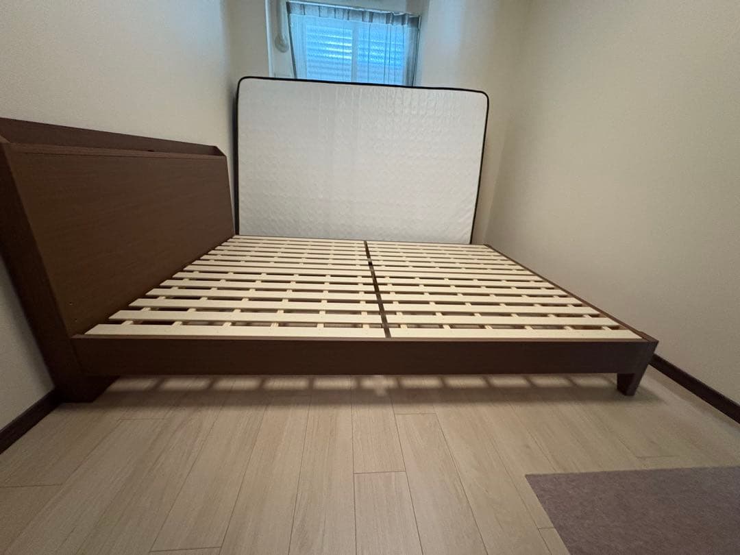 【引取限定】ニトリ　ダブルベッドフレーム　ヴァイン LEG すのこ