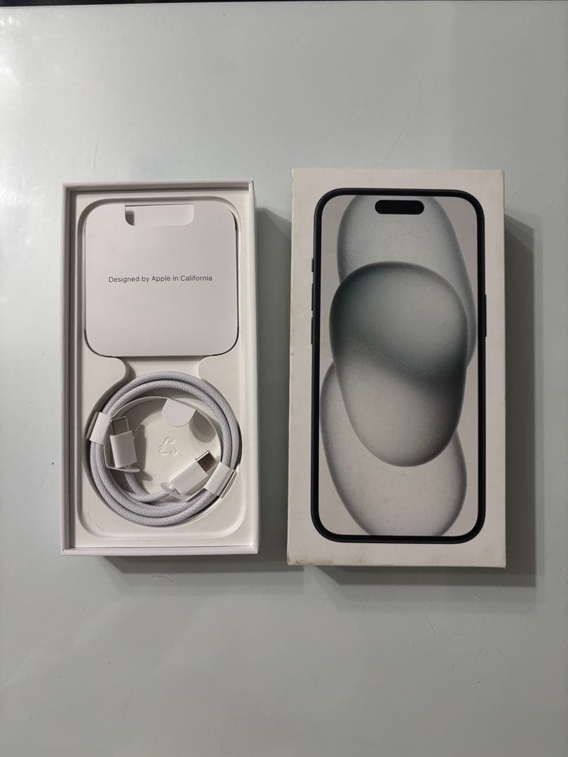 【箱付き】Apple iPhone 15 ブラック