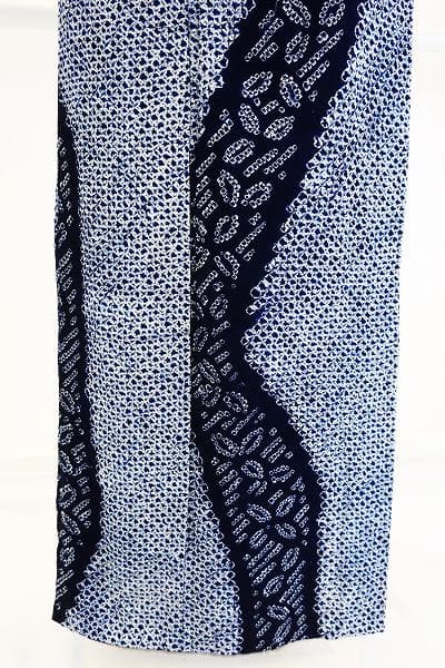 美品 浴衣 有松絞り バチ衿 紺色 よろけ縞 葉 身丈157cm 裄丈63cm