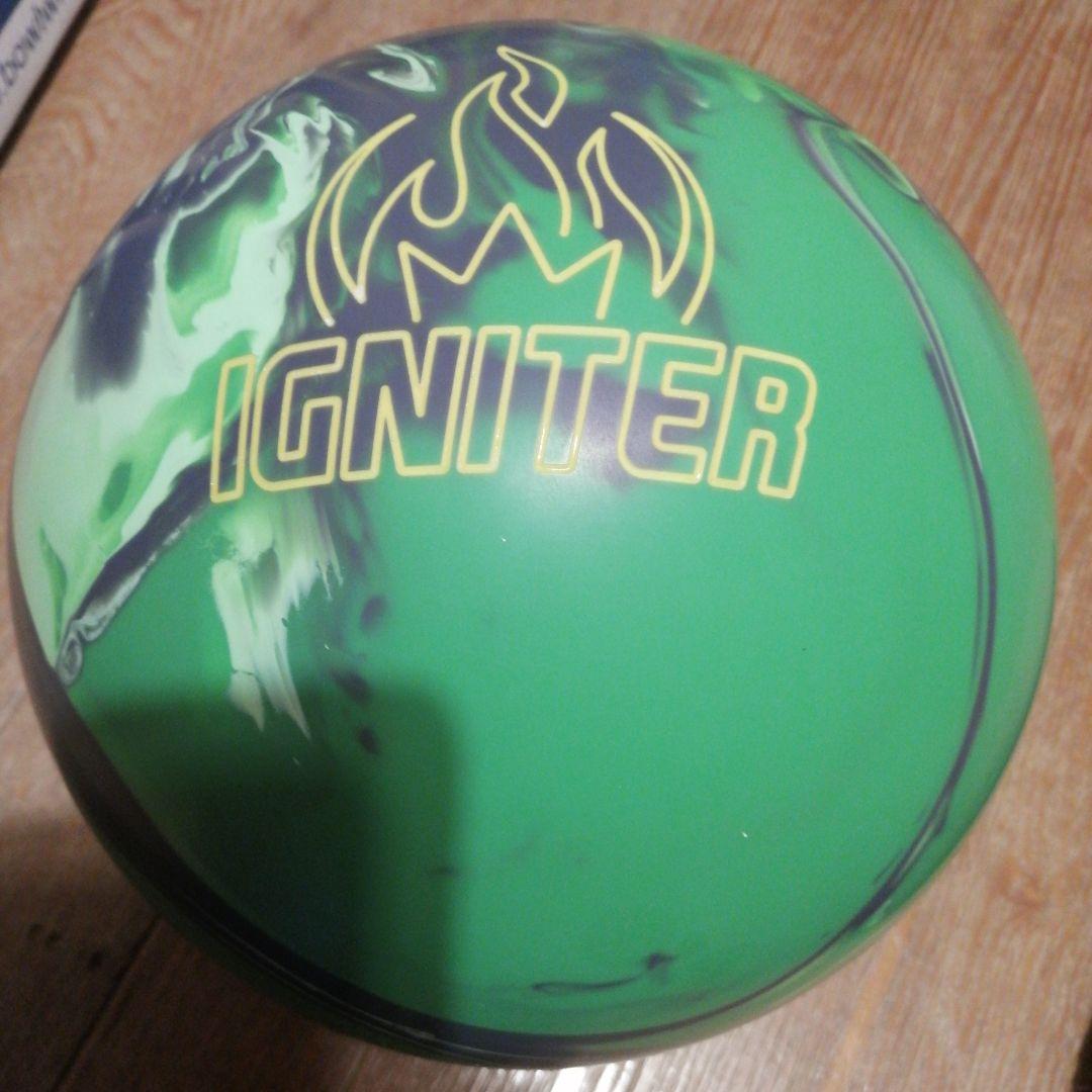 【新品15P】IGNITER ソリッド　ボウリングボール