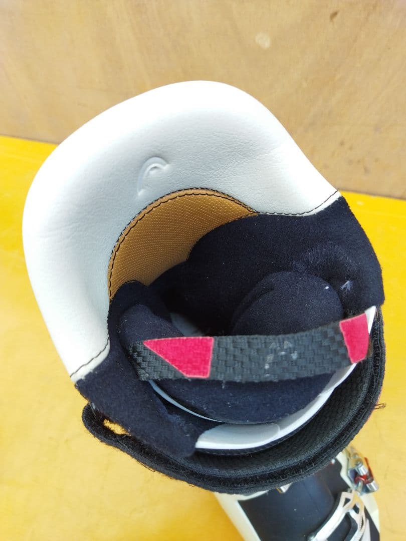 HEAD VECTOR VECTOR 100 男性用スキーブーツ　黒/白