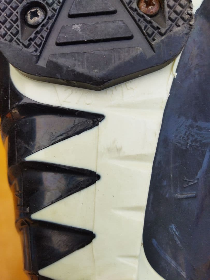 HEAD VECTOR VECTOR 100 男性用スキーブーツ　黒/白