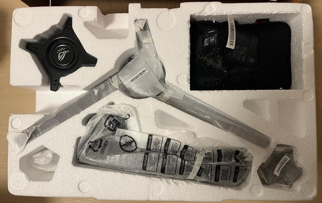 ROG Swift OLED PG27AQDM　有機ELゲーミングモニター