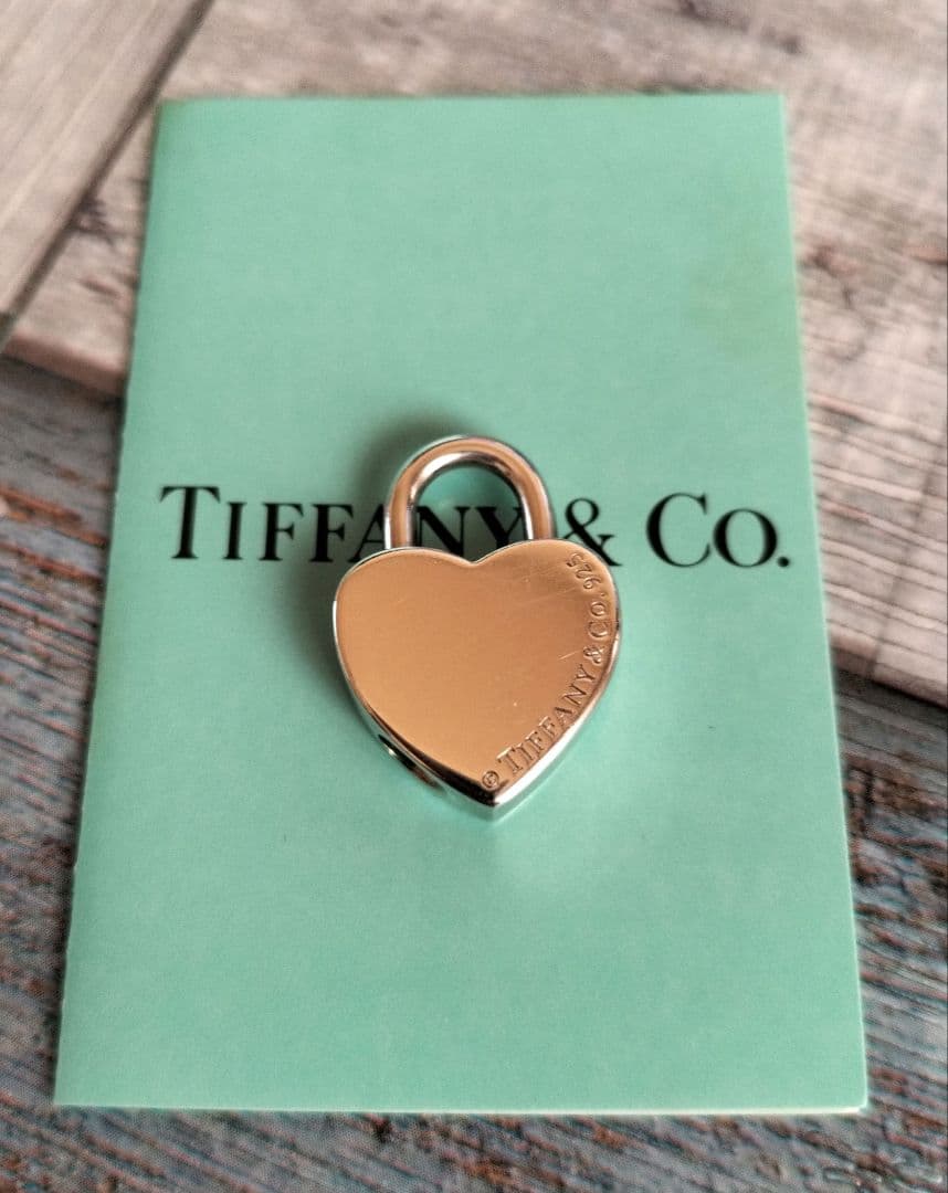 Tiffany & Co. リターントゥティファニーハートロックカデナチャーム