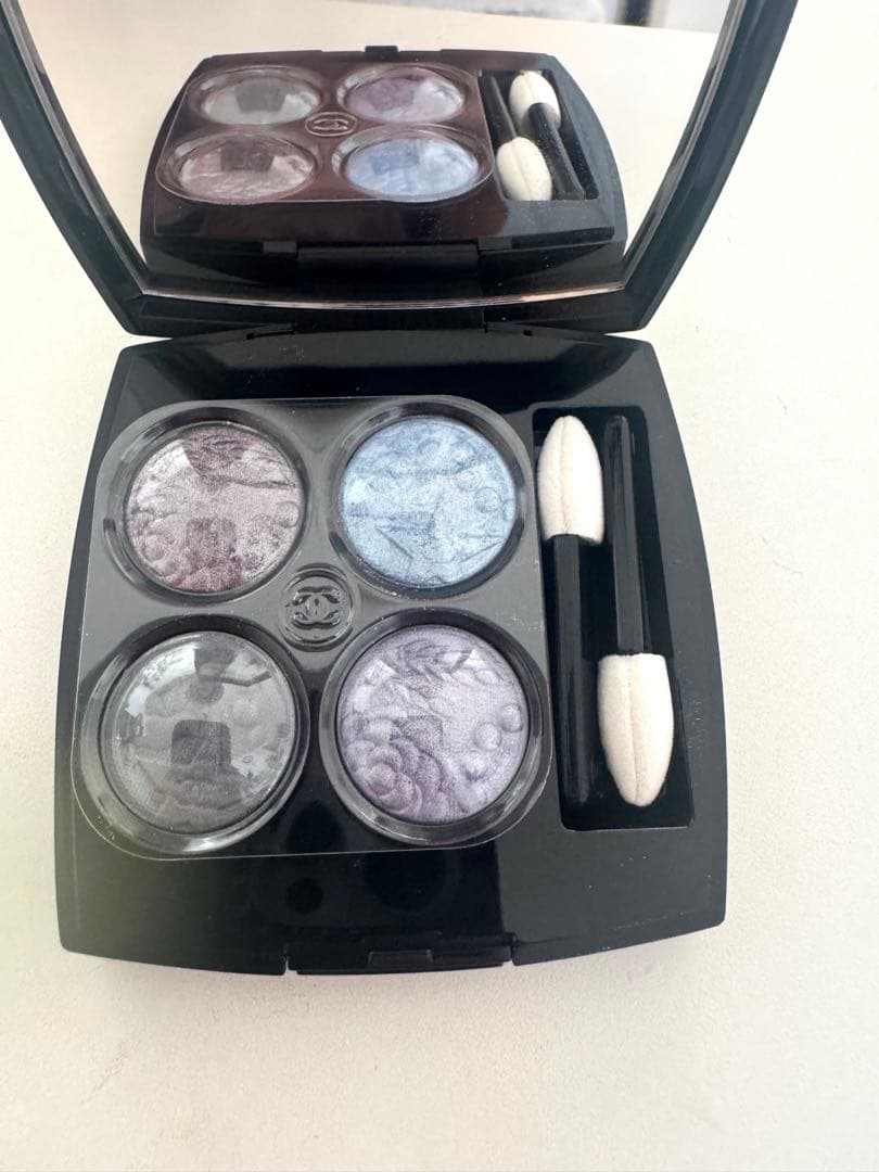 CHANEL レキャトルオンブル 397