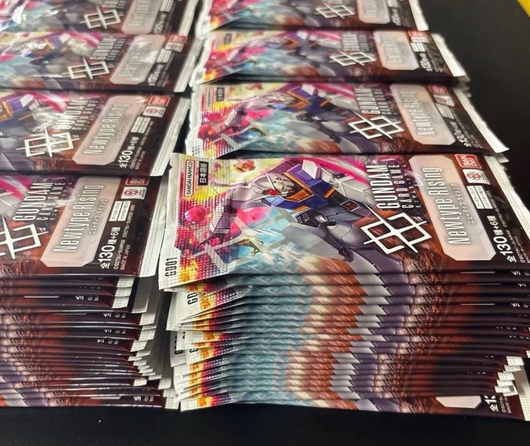 り*読様 ガンダムカードゲーム Newtype Rising 220パック 未開