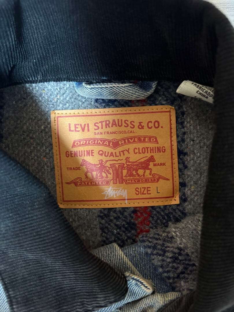 ジャケット・アウター STUSSY LEVIS EMBOSSED TRUCKER JACKET L