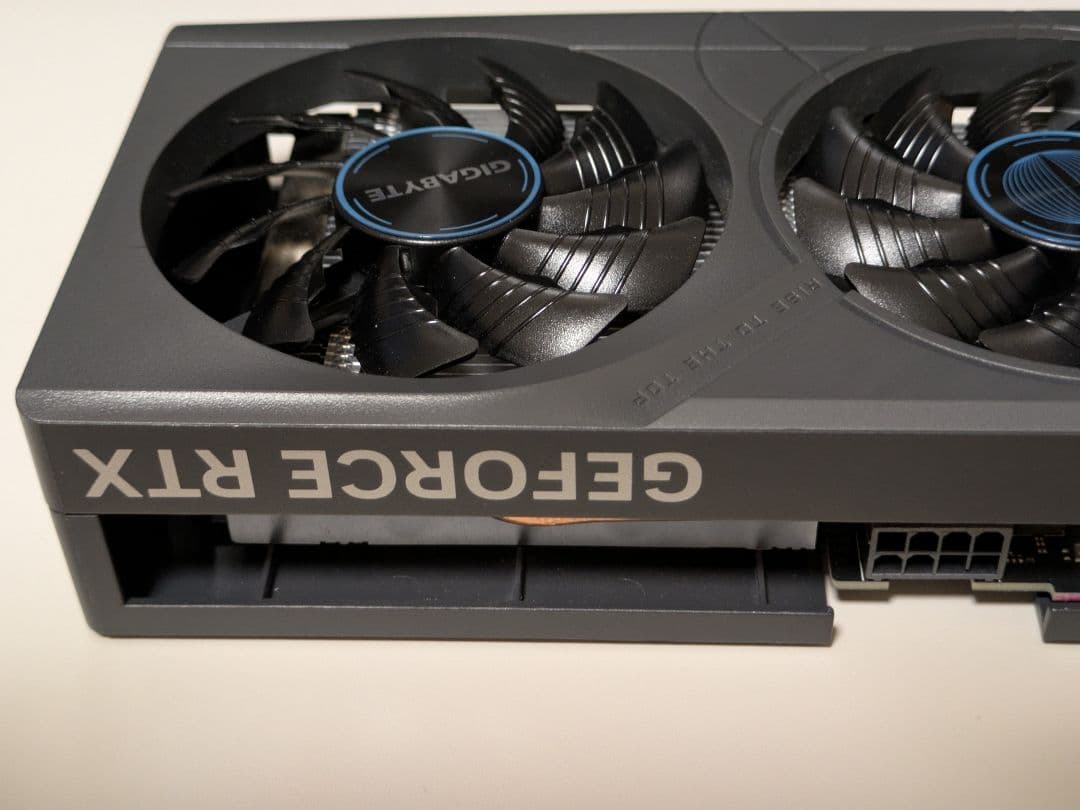 美品 GIGABYTE GeForce RTX 4060 OC 3FAN