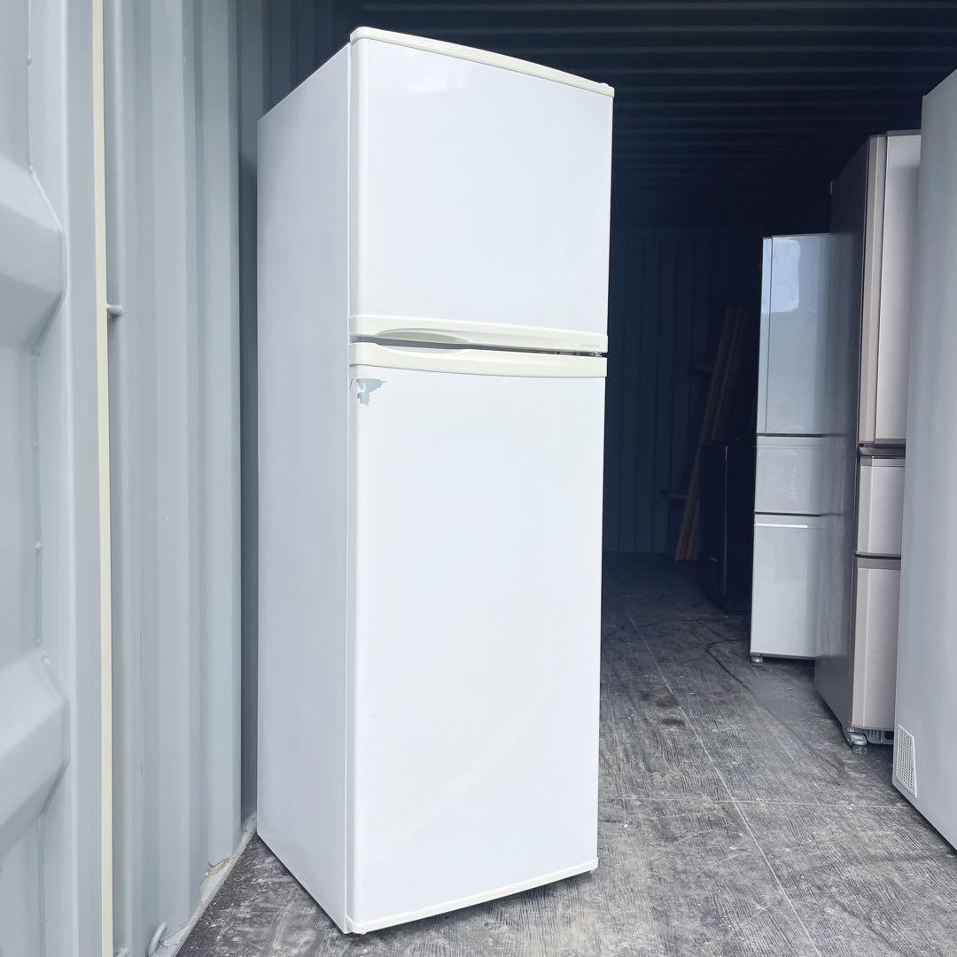 114取付無料！完動品！格安早い者勝ち！おしゃれホワイト大きめ227L冷蔵庫