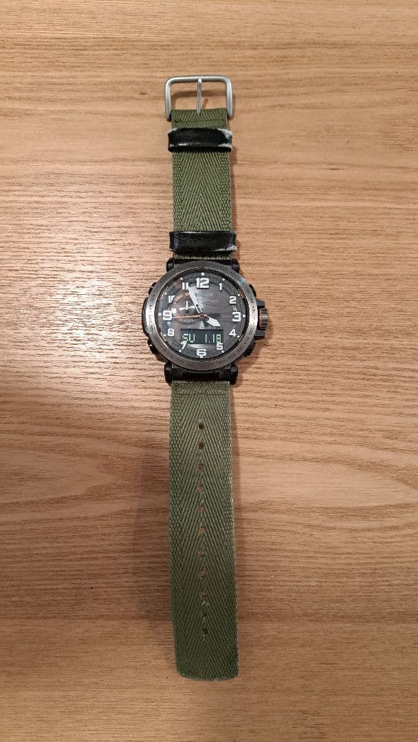 PRO TREK PRW-6600YB ソーラー腕時計　ミリタリー　CASIO