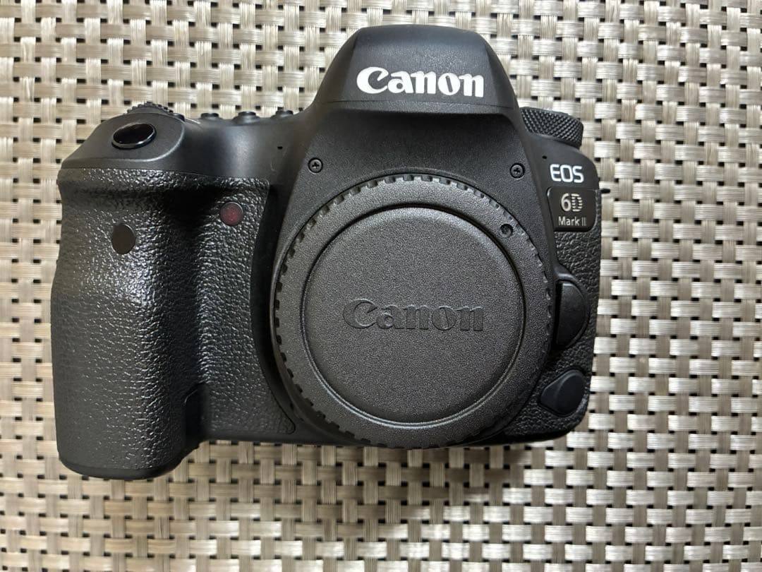 【美品】【即購入可】Canon EOS 6D mark II レンズ、箱付き