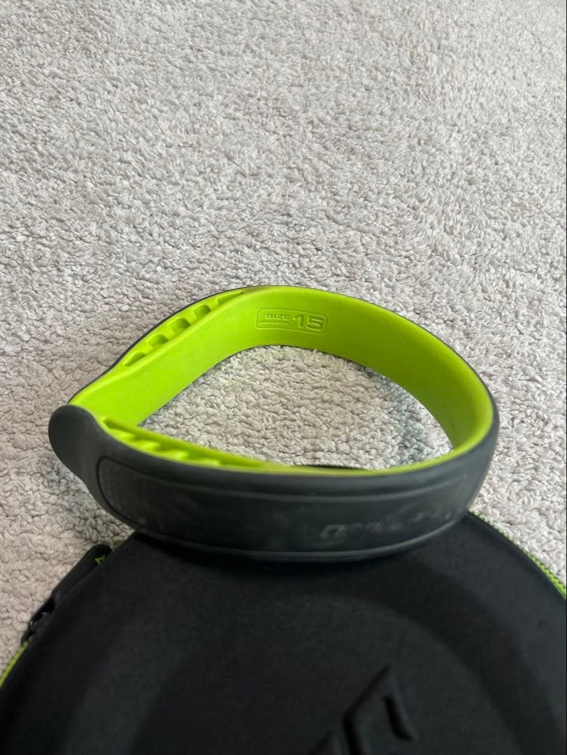 Q-Collar ラクロス アメフト ラグビー　15 インチ