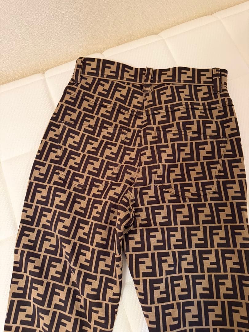 FENDI パンツ