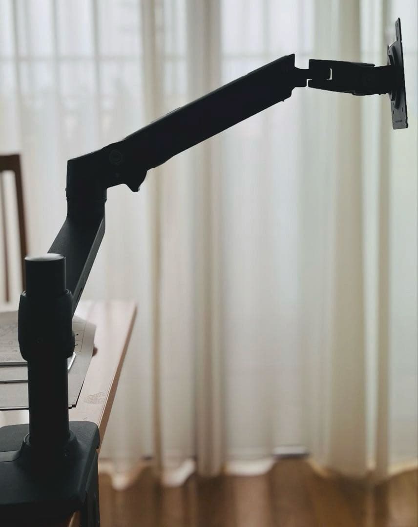 ergotron LX Desk Monitor Arm ブラック
