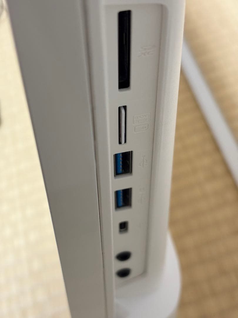 富士通ESPRIMO FH77/B1（メモリ増設16GB）