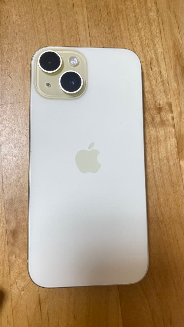 無印　iPhone15 イエロー　256GB SIMフリー版　多分他より安い