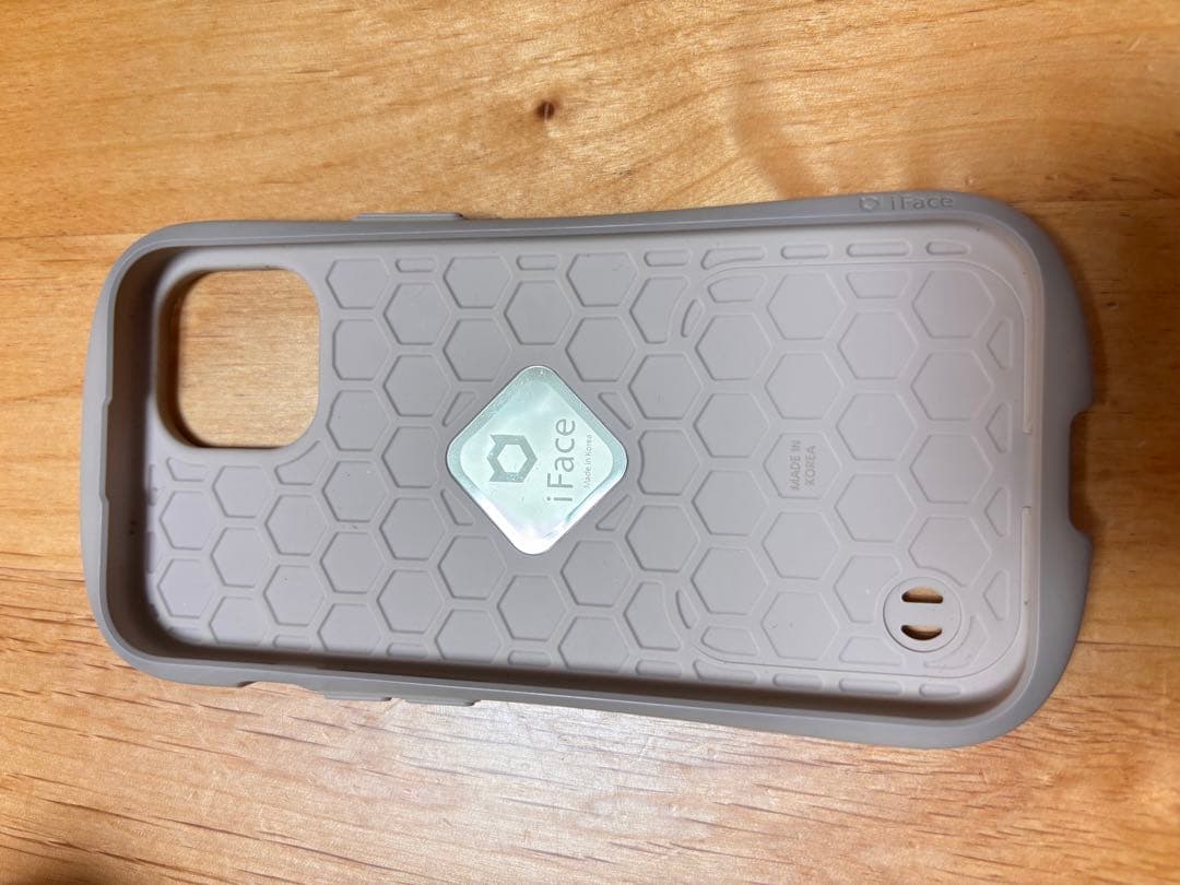 無印　iPhone15 イエロー　256GB SIMフリー版　多分他より安い