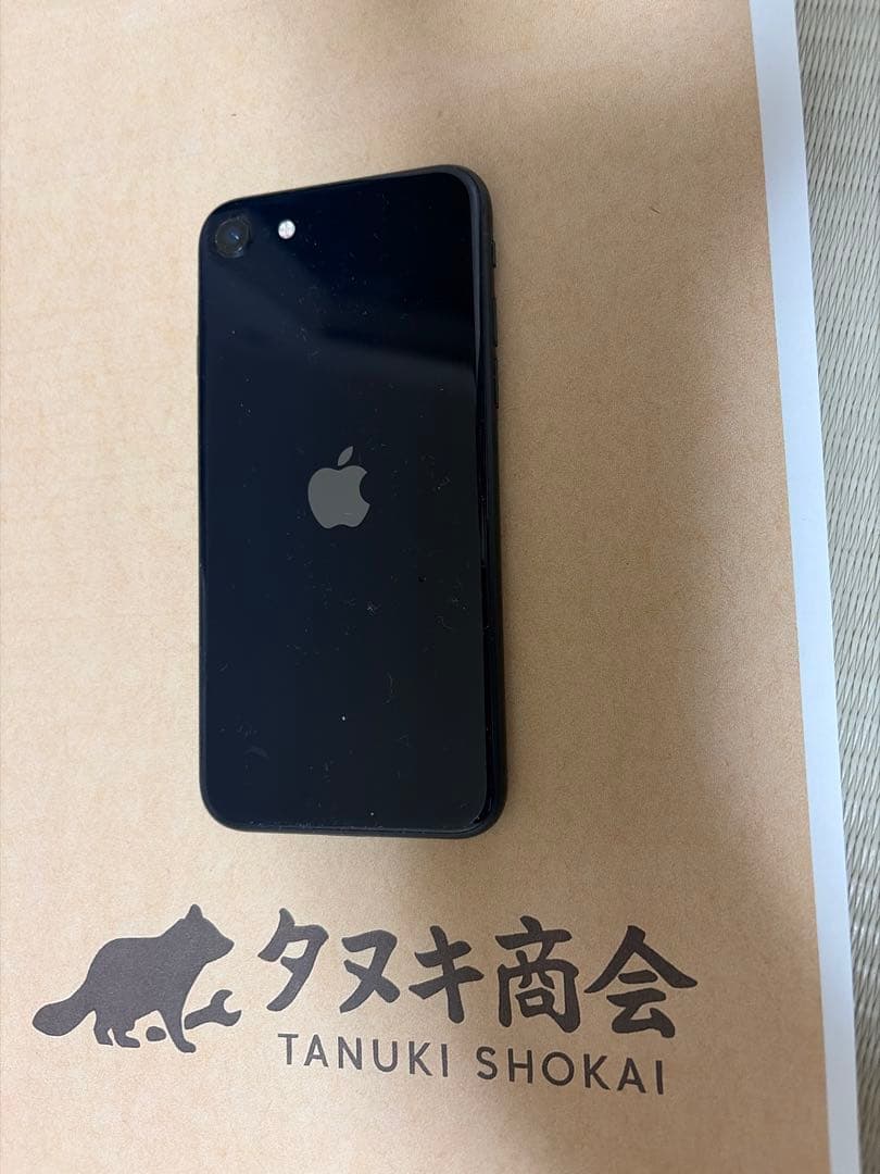 iPhone SE 第3世代 64GB ブラック 本体のみ キズあり
