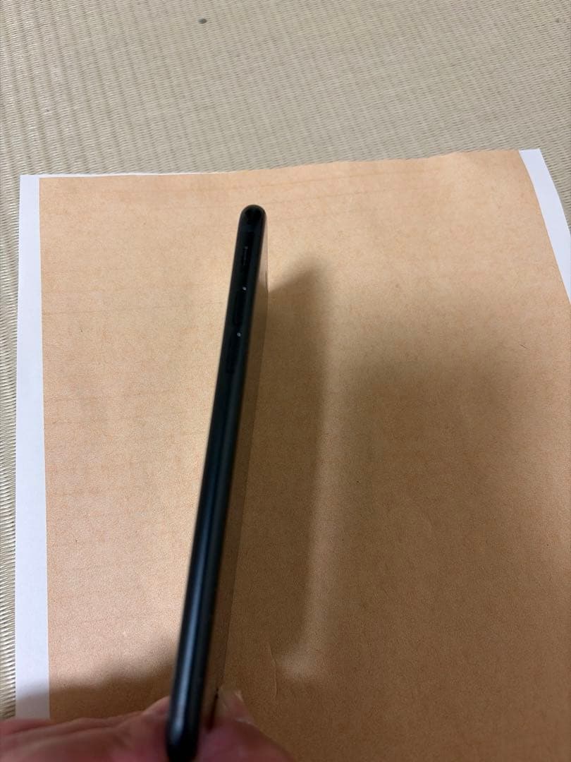 iPhone SE 第3世代 64GB ブラック 本体のみ キズあり