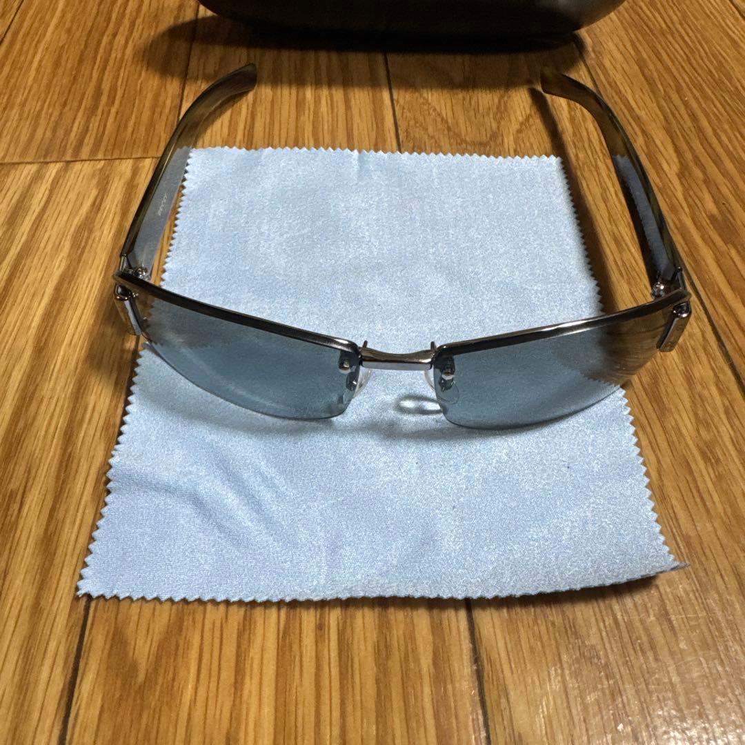 GUCCI メタルフレーム サングラス