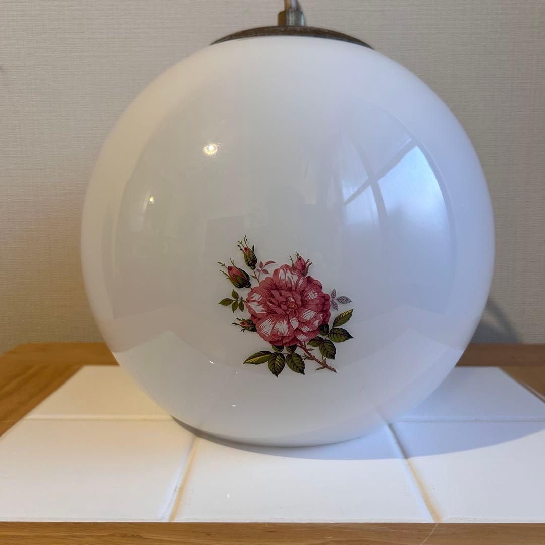 【昭和レトロ】白いガラス製花柄シーリングライト