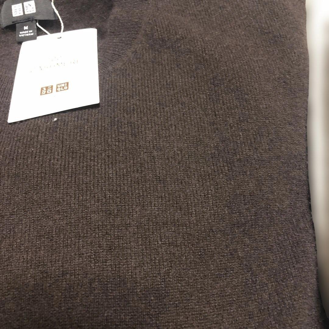 ピ*コ様 UNIQLO 100%カシミヤ ニットセーター M