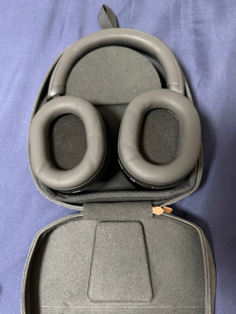 ソニー ワイヤレスノイズキャンセリングステレオヘッドホンWH-1000XM5 黒