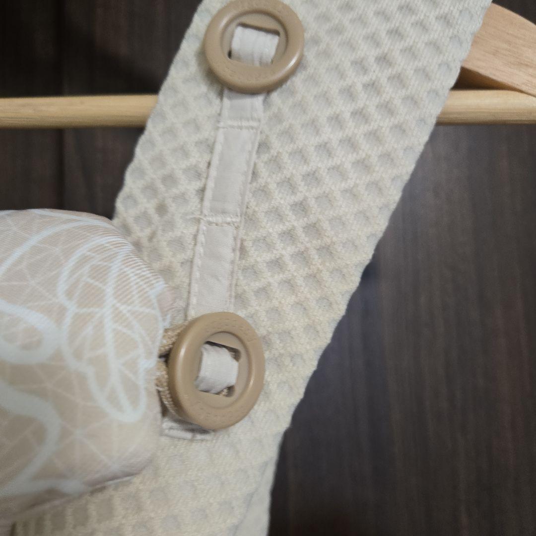 【美品】エルゴベビー オム二ブリーズ抱っこ紐 クリームフラワーレース