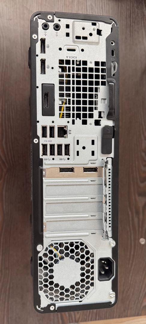 HP EliteDesk 800 G3 SFF i7 「OS 未インストール」