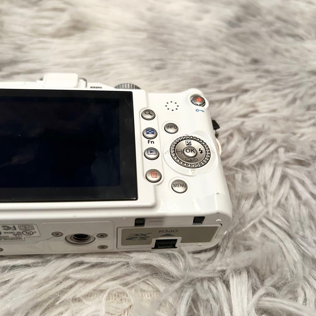 【動作品】OLYMPUS PEN E-PL2 ダブルズームキット