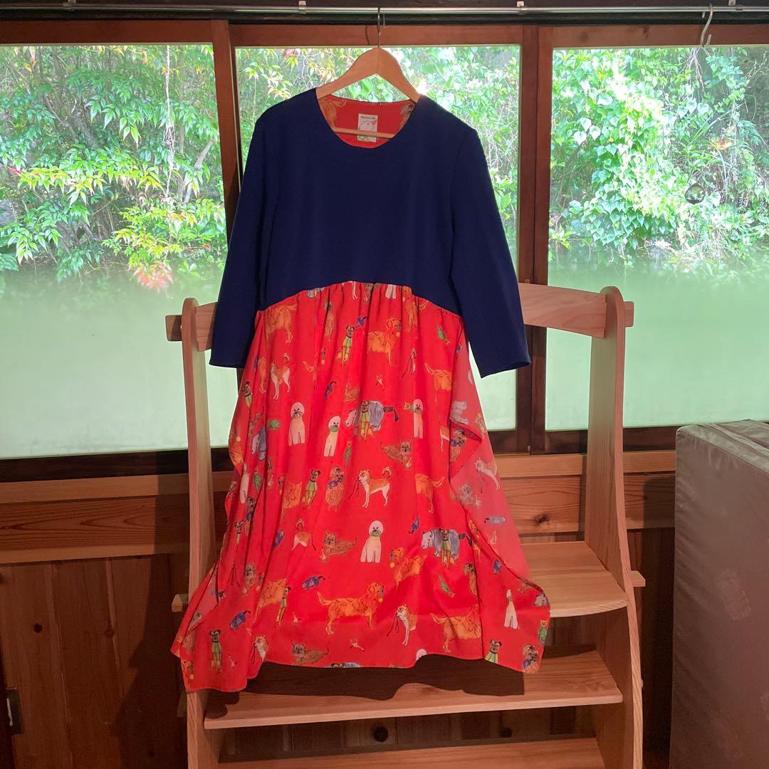 mannine 動物柄ひざ丈ワンピース 長袖