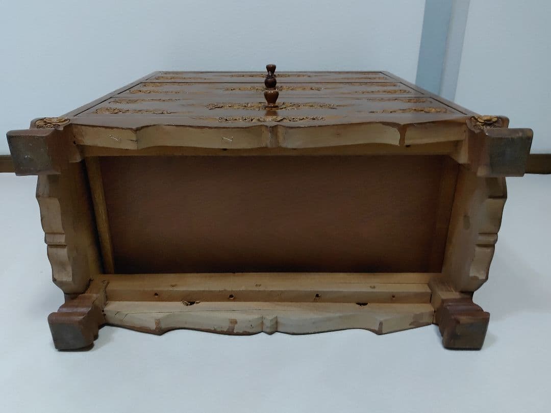 彫刻家具 木彫りチェスト