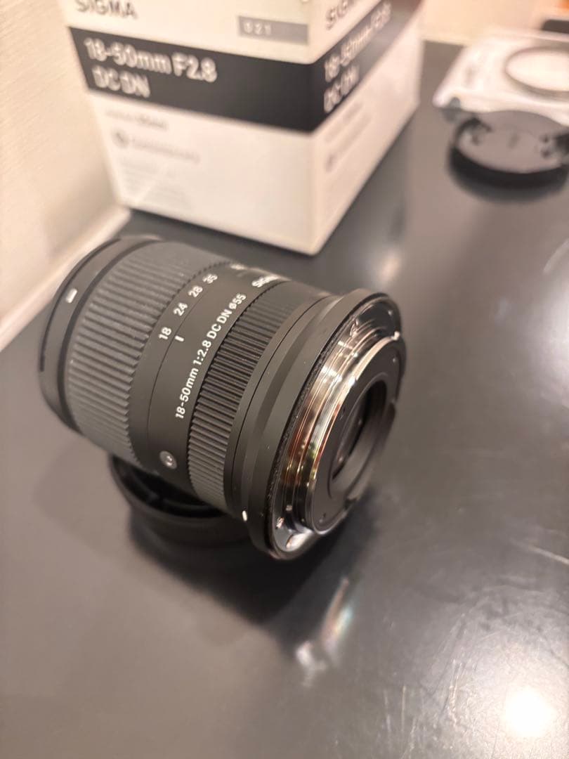 SIGMA 18-50mm F2.8 DC DN [Canon RF用]