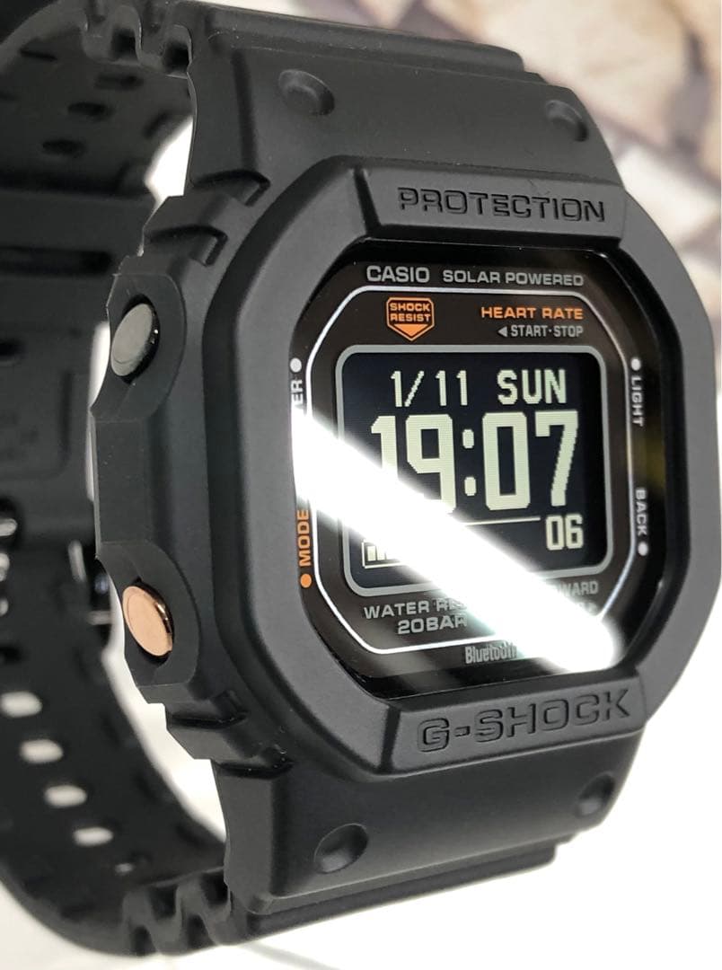 G-SHOCK DW-H5600-1JR G-SQUAD　6869