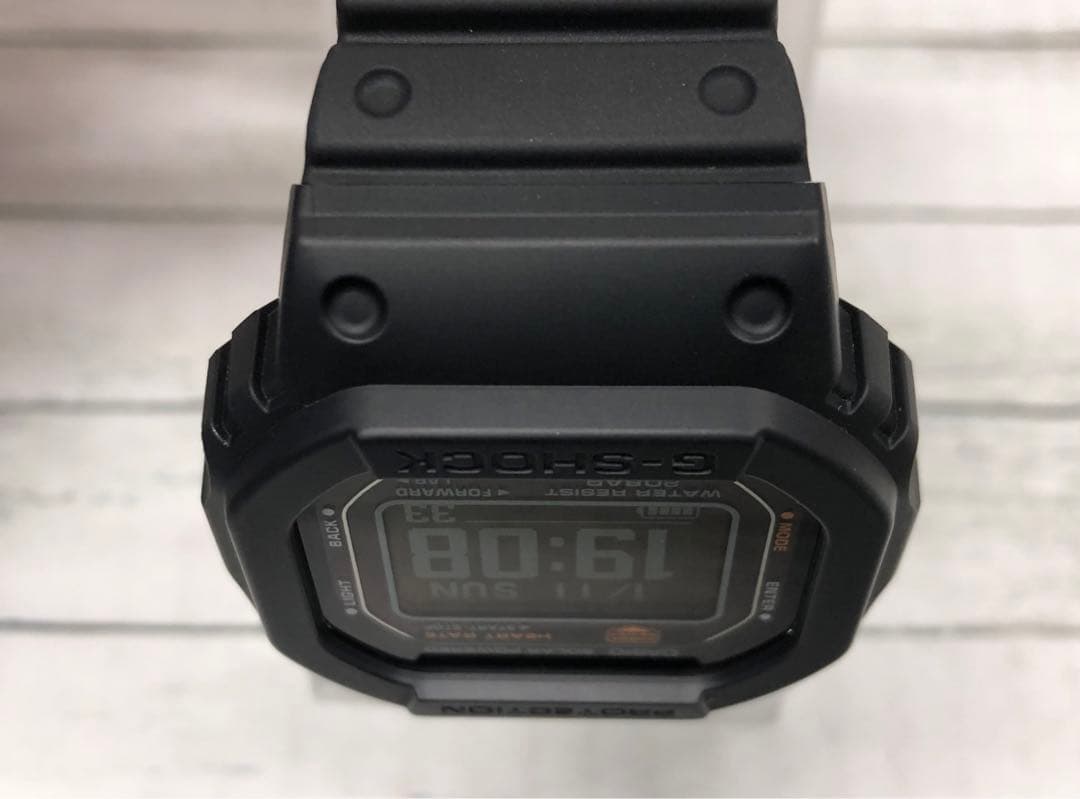 G-SHOCK DW-H5600-1JR G-SQUAD　6869