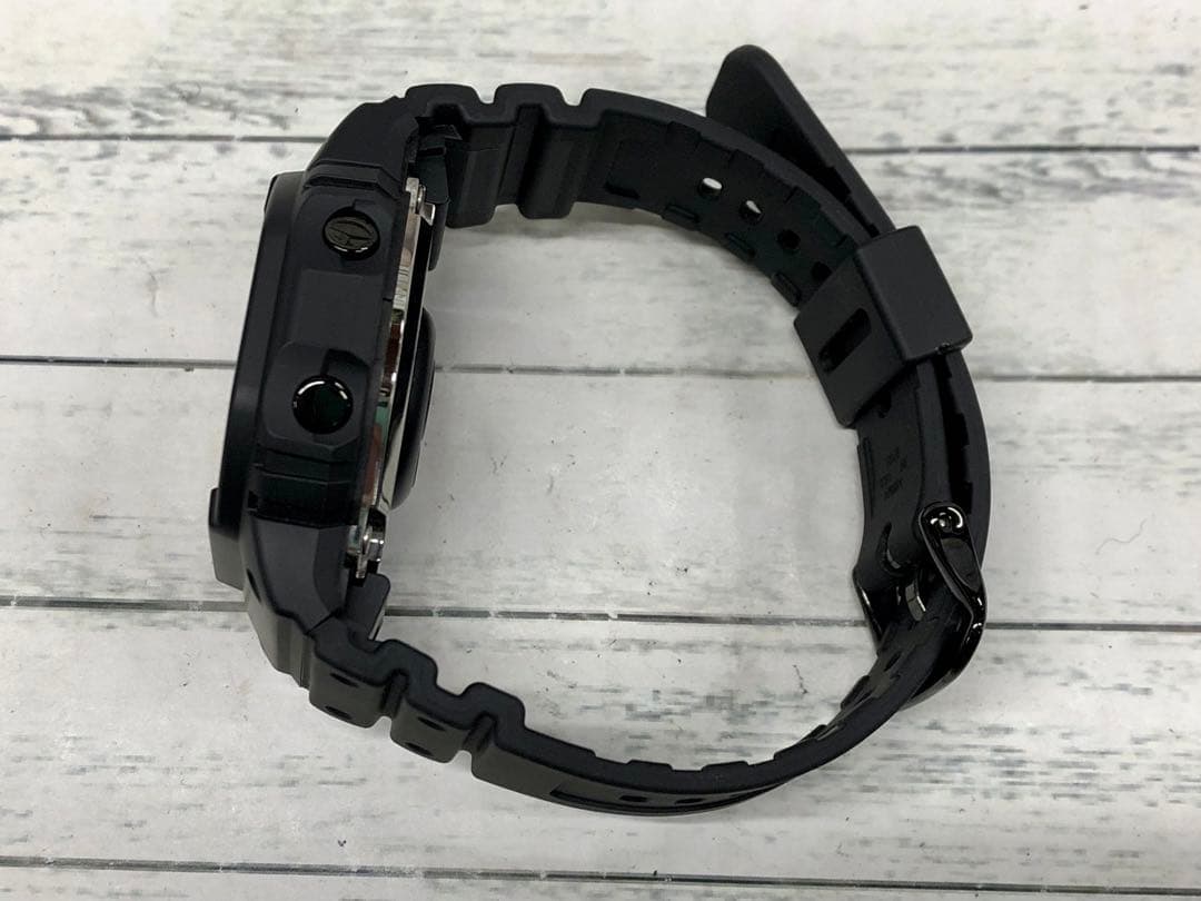 G-SHOCK DW-H5600-1JR G-SQUAD　6869