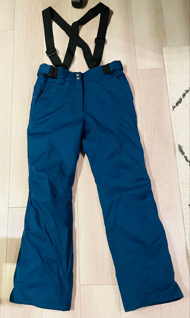 オンヨネ ONYONE Lサイズ レディーススキーウェア上下セット 【未使用】