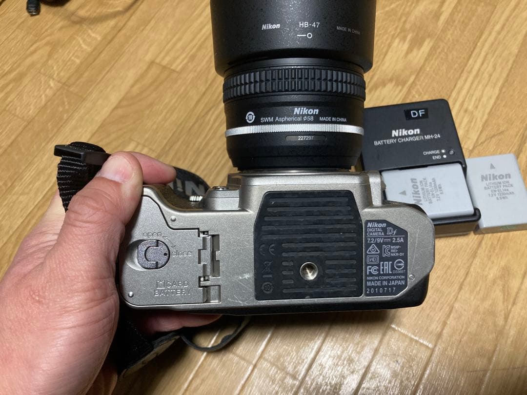 Nikon DF シルバー