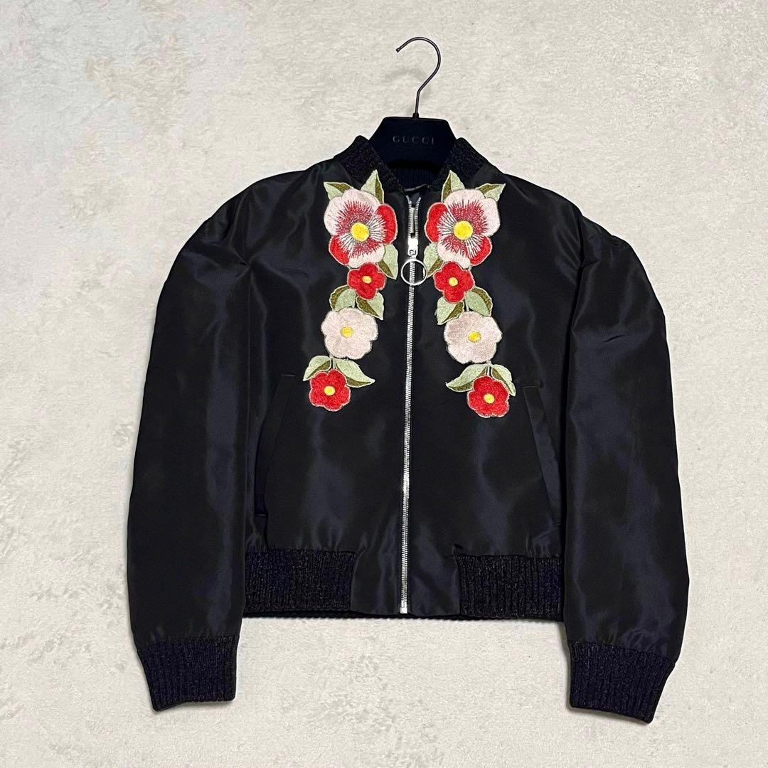 【美品・入手困難デザイン】 グッチ 花柄刺繍 シルク混 袋付き 完売 ジャケット