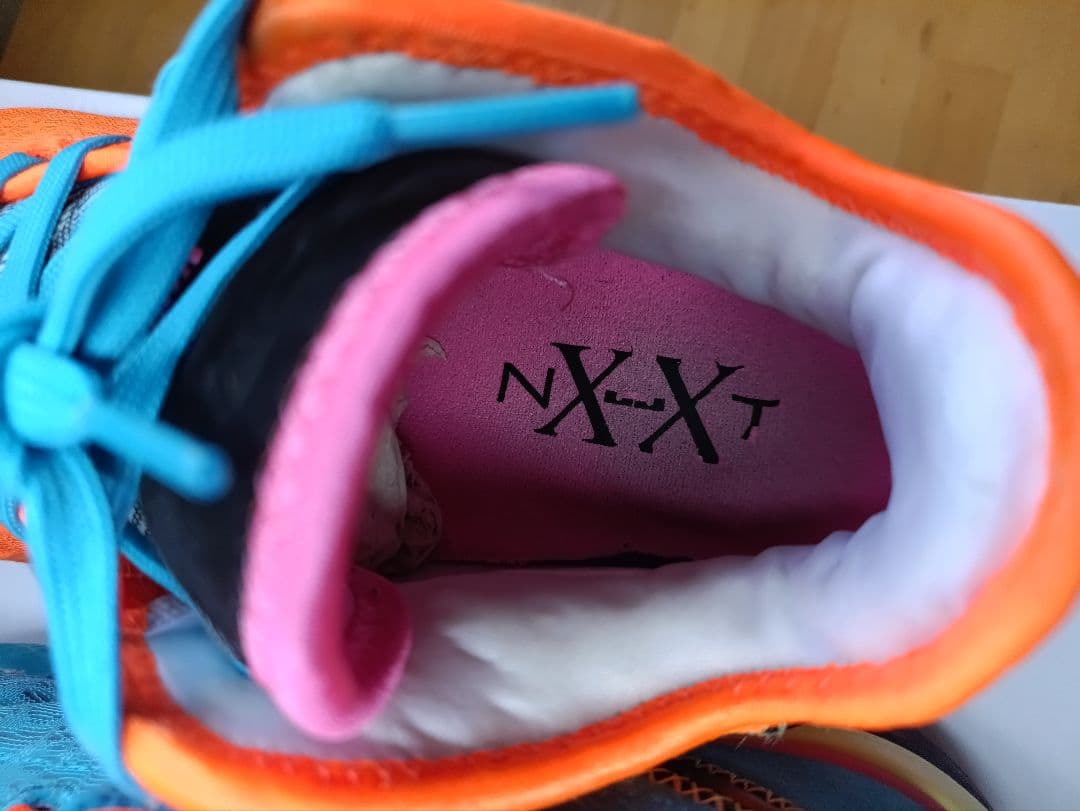 Nike バスケットボールシューズ オレンジ/ブルー　レブロン