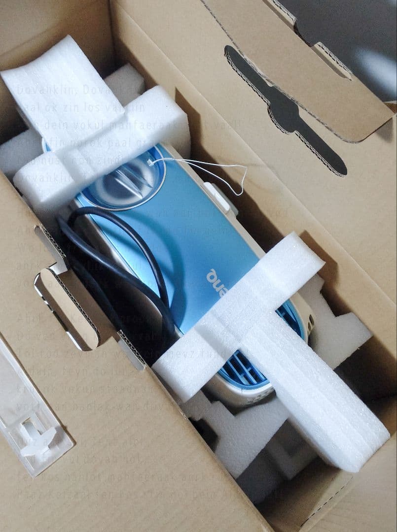 BenQ／ホームシネマプロジェクター TK800